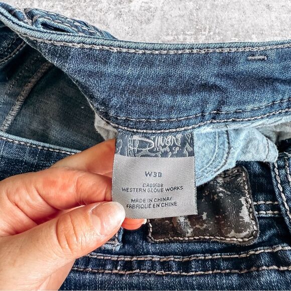 Silver Jeans Co Aiko Kick Flare Capri Dark Wash Size 30 - Picture 6 of 7